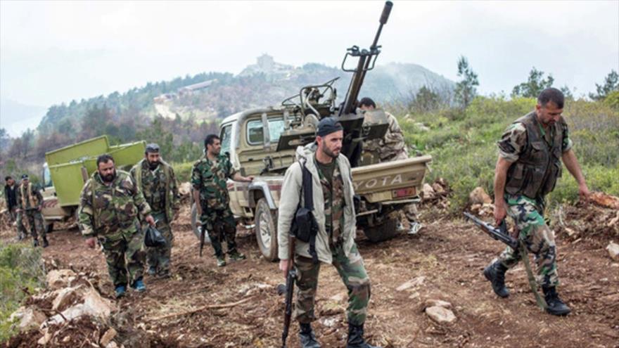 Integrantes del Ejército de Siria desplegados en las zonas occidentales de Siria.