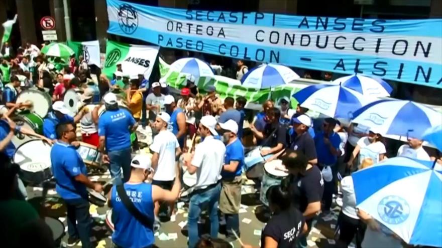 En Argentina protestan contra reforma laboral de Mauricio Macri