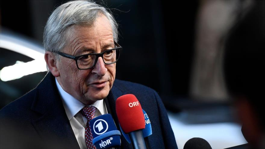 El presidente de la Comisión Europea (CE), Jean-Claude Juncker, habla ante periodistas, Suecia, 17 de noviembre de 2017.
