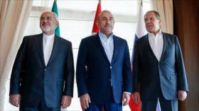 Irán, Rusia y Turquía acuerdan solución política para Siria