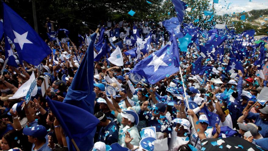 Hondureños participan en marchas masivas de cierre de campaña presidencial, 19 de noviembre de 2017