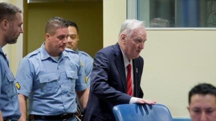 Cadena perpetua por genocidio para el ‘carnicero de Bosnia’