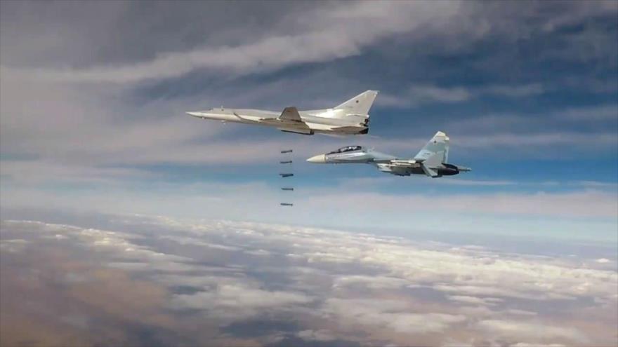 Seis bombarderos rusos atacan a Daesh en el noreste de Siria