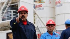 Maduro nombra al general Quevado como presidente de PDVSA