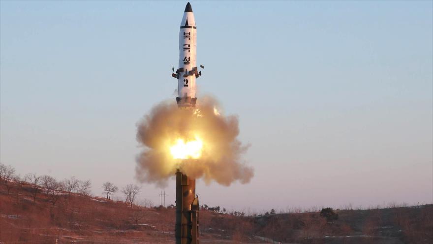 Corea del Norte lanza un nuevo misil balístico 