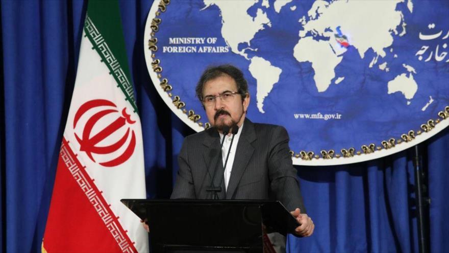 El portavoz de la Cancillería iraní, Bahram Qasemi, ofrece una rueda de prensa en Teherán, capital persa.
