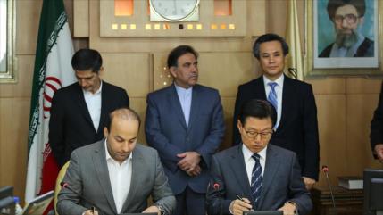 Corea del Sur-Irán firman contrato para construir vagones de tren