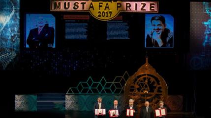 Científicos de Irán y Turquía galardonados con el Premio Mustafá