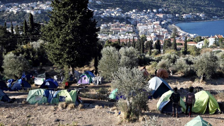 Campamento improvisado de inmigrantes en la isla griega de Samos, a 1,6 km de la costa suroccidental de Turquía, 13 de octubre de 2017.