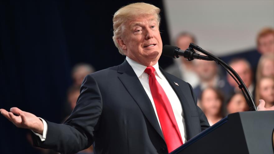 El presidente de EE.UU., Donald Trump, habla durante una reunión en el estado de Misuri, 29 de noviembre de 2017.