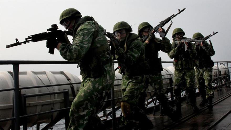 Efectivos del Ejército ruso en una práctica militar.