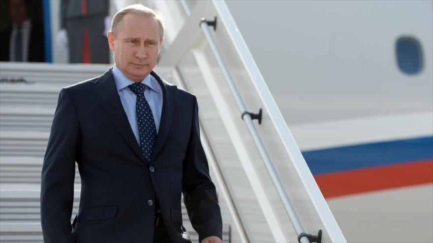 El presidente de Rusia, Vladimir Putin, llega a Vietnam en el marco de una visita oficial, noviembre de 2017.