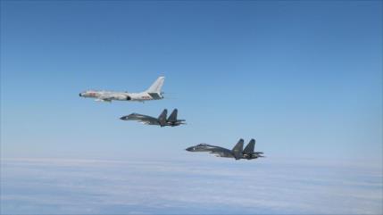 China envía aviones militares a aguas en disputa en mar Meridional
