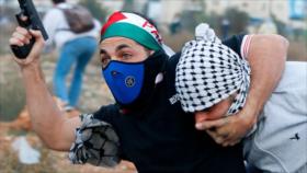 Agentes infiltrados israelíes reprimen una protesta de palestinos