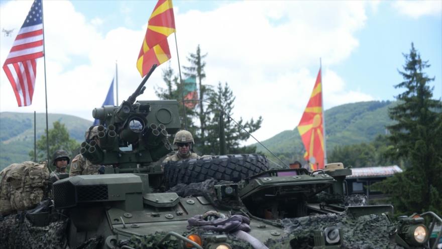 Un vehículo blindado de EE.UU. durante una maniobra militar conjunta con el Ejército de Macedonia, 28 de julio de 2017.