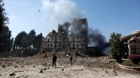 Aviones saudíes masacran a 30 yemeníes en nueva ola de bombardeos