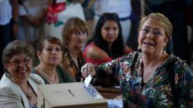 Bachelet desafiada por abstención: Me equivoqué con voto voluntario