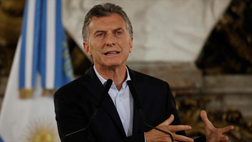 Macri defiende represión policial de opositores a ley previsional