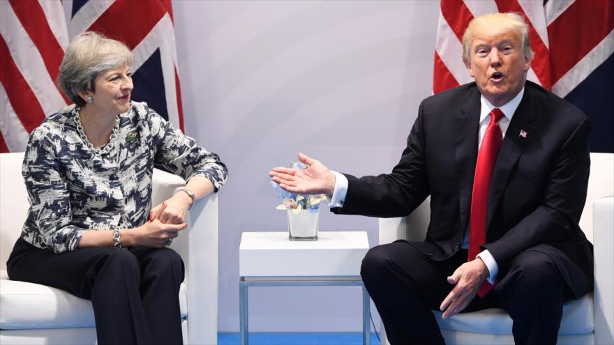 El presidente de EE.UU., Donald Trump, y la premier británica, Theresa May, en una reunión al margen de la Cumbre del G20, Hamburgo, 8 de julio de 2017.