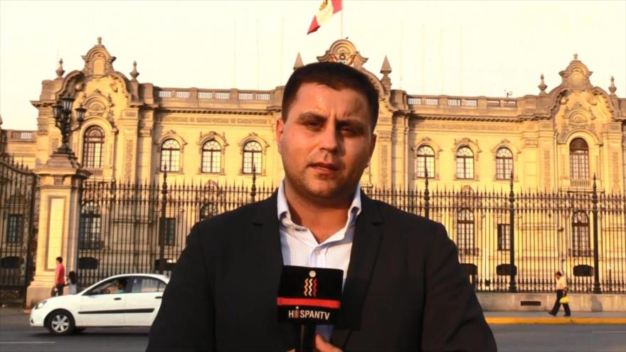 Tras una tensa votación, Kuczynski se salva de ser destituido