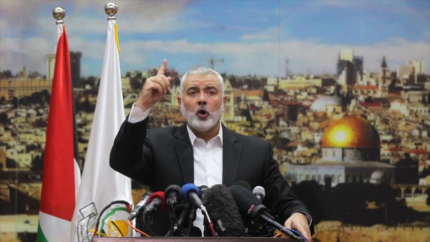 El líder del Movimiento de Resistencia Islámica Palestina (HAMAS), Ismail Haniya, habla en un acto oficial en Gaza, 7 de diciembre de 2017.