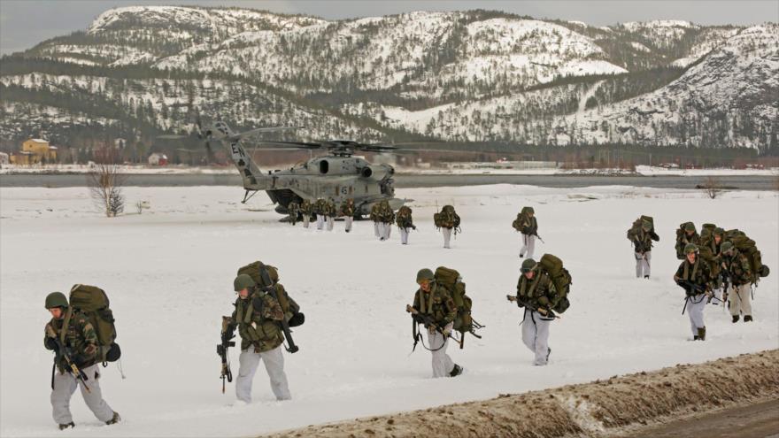 Marines estadounidenses durante una maniobra militar en la ciudad de Namsos, Noruega, marzo de 2017.