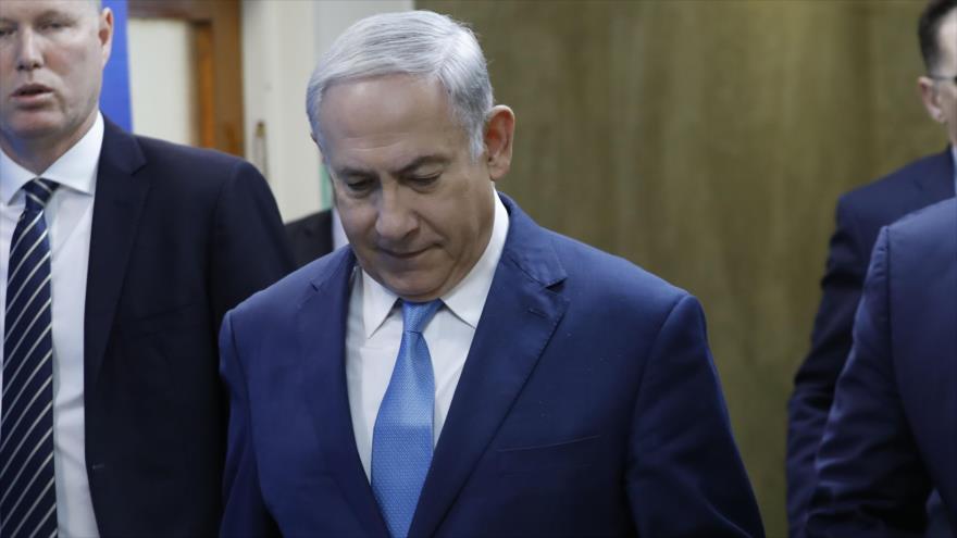 El primer ministro del régimen israelí, Benyamin Netanyahu, llega a una reunión de su gabinete, 3 de diciembre de 2017.