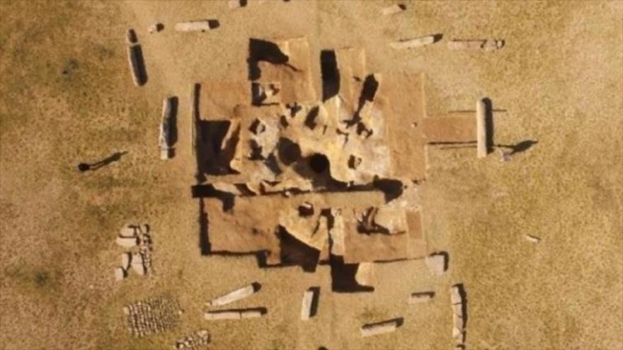 Gran tumba turca del siglo VIII.