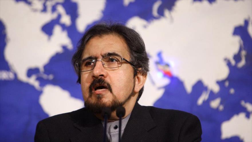 El portavoz de la Cancillería iraní, Bahram Qasemi, ofrece una rueda de prensa en Teherán, capital persa.