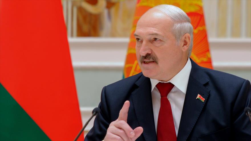 El presidente de Bielorrusia, Alexander Lukashenko, en una conferencia de prensa en Minsk, 5 de octubre de 2017.