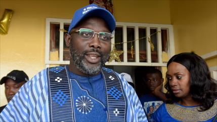 Ex estrella de fútbol George Weah, elegida presidente de Liberia