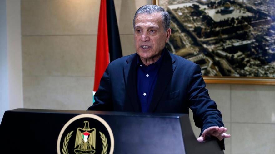 El portavoz de la Presidencia palestina, Nabil Abu Rudeina, habla en una rueda de prensa en Ramalá, Cisjordania, 5 de diciembre de 2017.