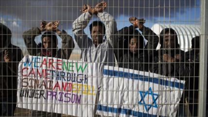 Israel a inmigrantes africanos: O se van o los metemos en prisión	