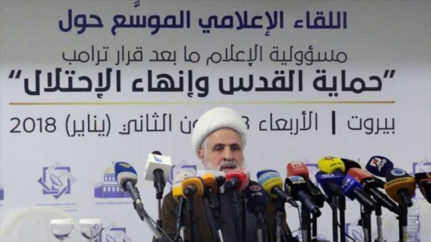 El vicesecretario general de Hezbolá, en un encuentro informativo con la prensa celebrada en Beirut, la capital libanesa, 3 de enero de 2017.
