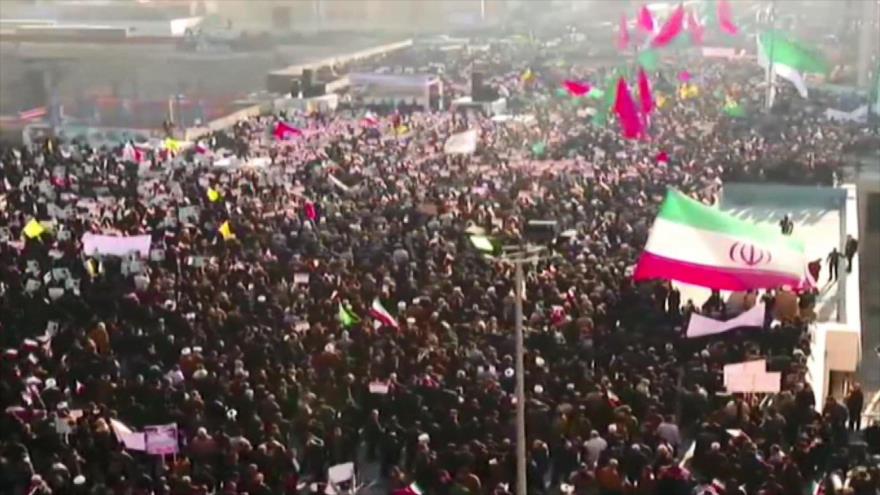 Iraníes siguen realizando marchas para condenar los disturbios