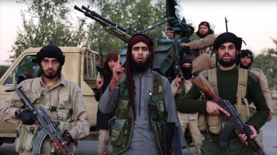 Miembros de EIIL (Daesh, en árabe) en un vídeo propagandístico.