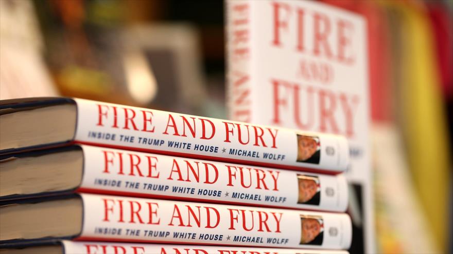 El libro ‘Fuego y furia: dentro de la Casa Blanca de Trump’, sobre el primer año de desempeño presidencial de Donald Trump, 5 de enero de 2018.