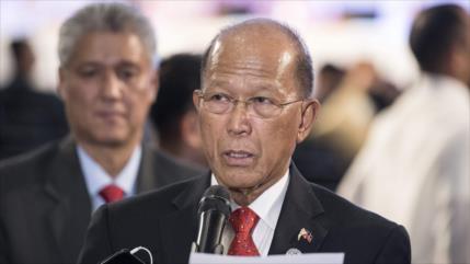 Filipinas advierte a China de militarización de isla en disputa