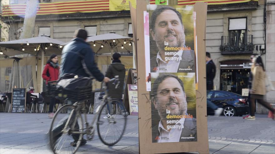 Carteles electorales de Oriol Junqueras para las elecciones autonómicas del 21 de diciembre en Cataluña.