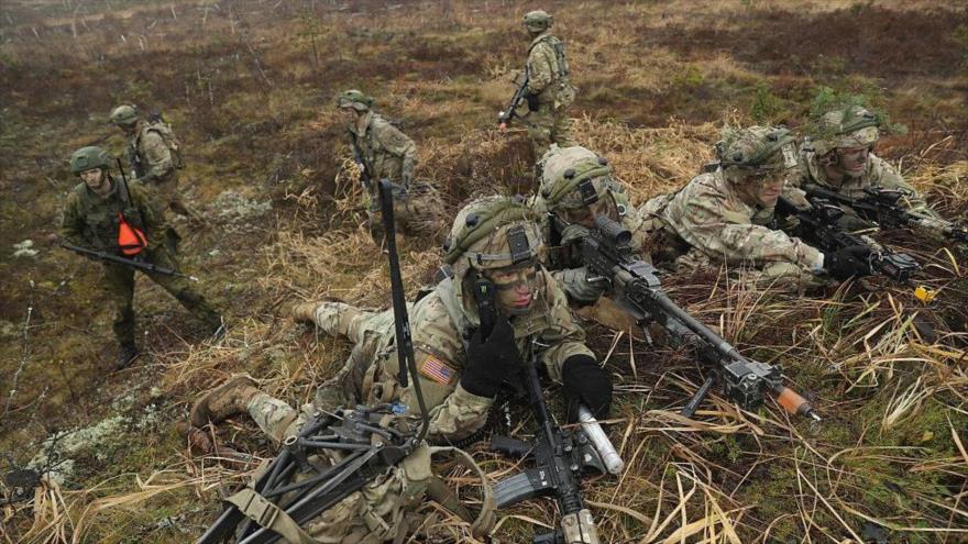 Miembros de la 173ª Brigada Aerotransportada de los EE.UU. participan en los ejercicios militares de ‘Iron Sword’, 24 de noviembre de 2016.