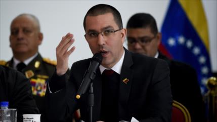 Venezuela asegura que diálogo continuará pese a ‘torpedeo’ de EEUU