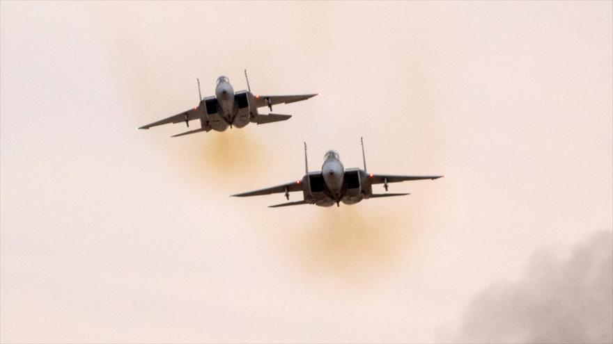 Vuelo de exhibición de aviones F-15 I de la fuerza aérea de Israel.