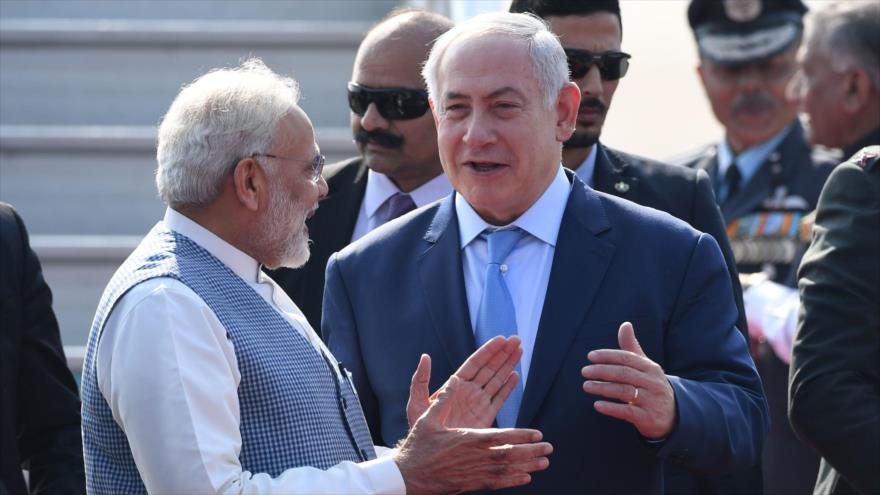 Vídeo: Manifestantes indios queman efigie de Netanyahu