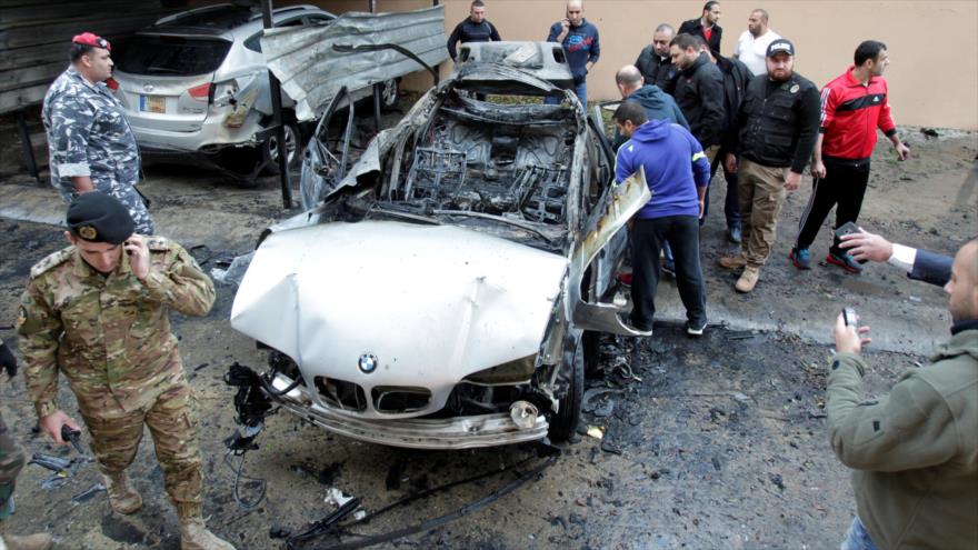 El coche de Mohamad Hamdan, alto funcionario de HAMAS, tras el atentado en su contra, 14 de enero de 2018.
