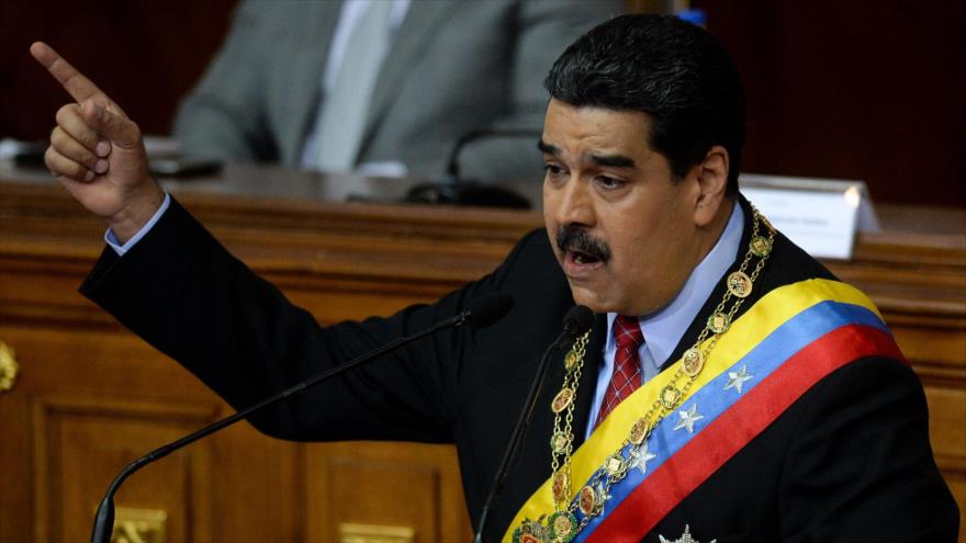 El presidente de Venezuela, Nicolás Maduro, pronuncia su mensaje anual ante la Asamblea Nacional Constituyente (ANC) en Caracas, 15 de enero de 2017.