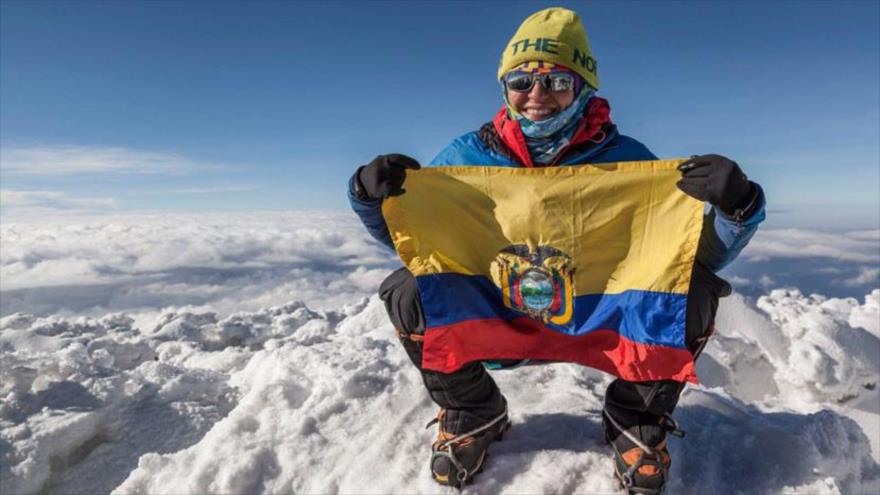 Carla Pérez, la única mujer latinoamericana en llegar a la cima del Everest sin oxígeno artificial.