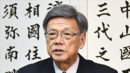 Gobernador japonés llama ‘locas’ a las Fuerzas Armadas de EEUU