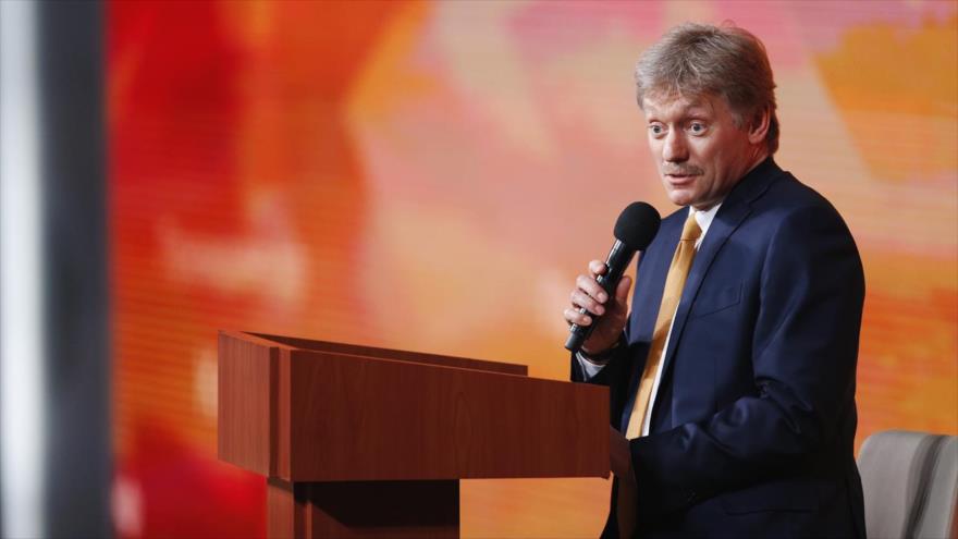 El portavoz del Kremlin, Dmitri Peskov, ofrece una conferencia de prensa en Moscú (capital de Rusia), 14 de diciembre de 2017.