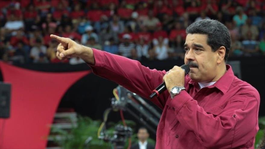 El presidente de Venezuela, Nicolás Maduro, habla en un acto oficial en Caracas, la capital, 25 de enero de 2018.