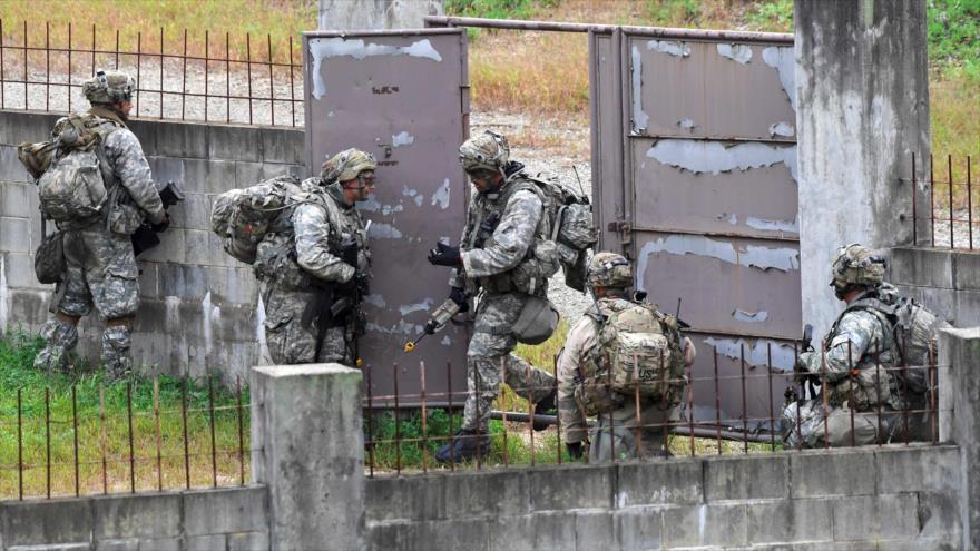 Soldados de EE.UU. participan en los ejercicios conjuntos Washington-Seúl en Pocheon, Corea del Sur, 19 de septiembre de 2017.